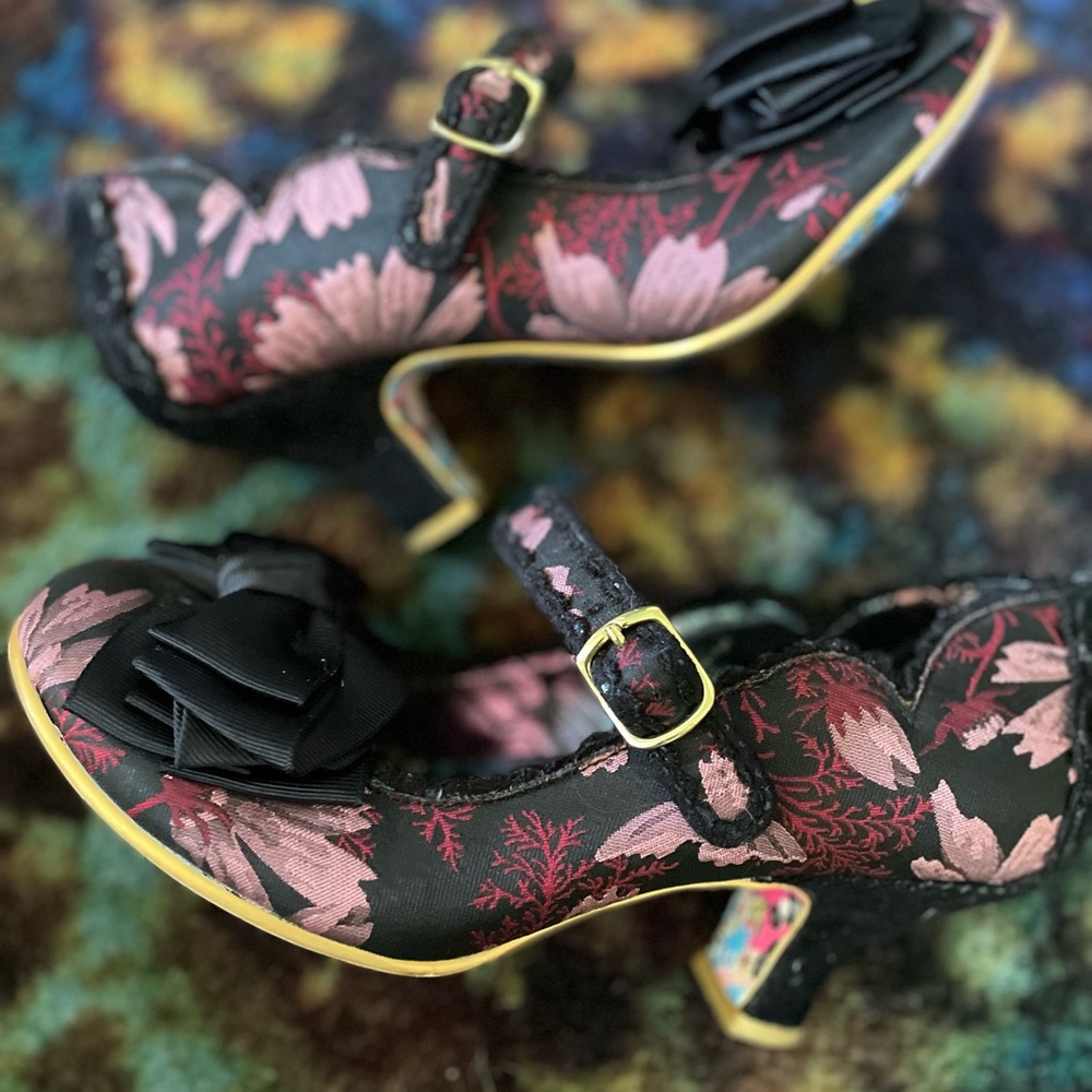 Irregular choice purple floral bow Mary Jane heels